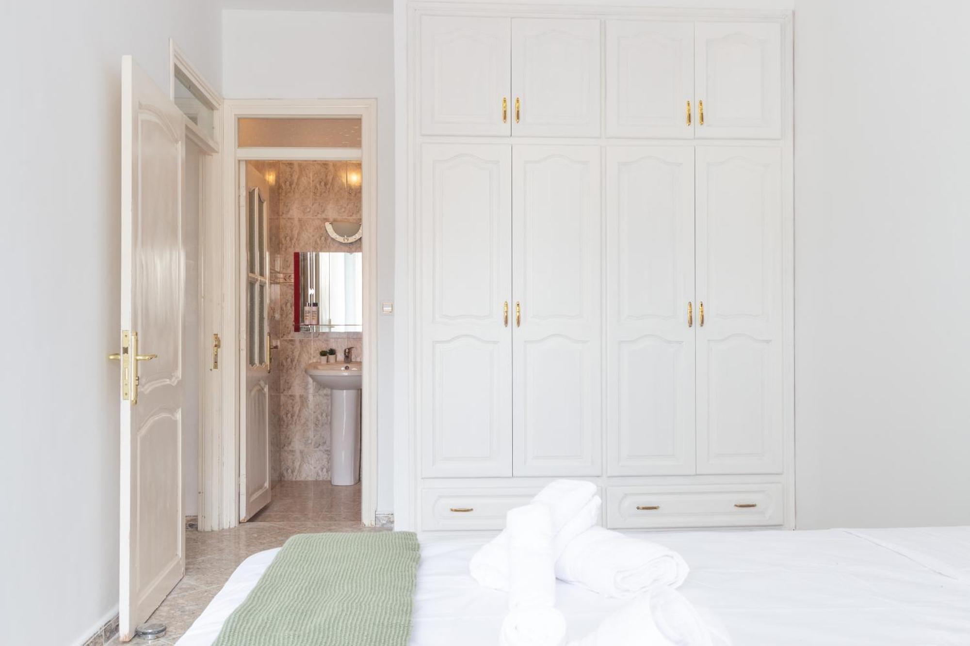 Appartements Calmes Et Spacieux เทโทอัน ภายนอก รูปภาพ