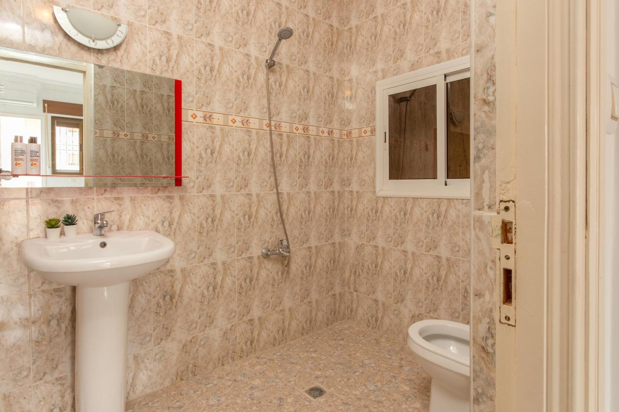 Appartements Calmes Et Spacieux เทโทอัน ภายนอก รูปภาพ