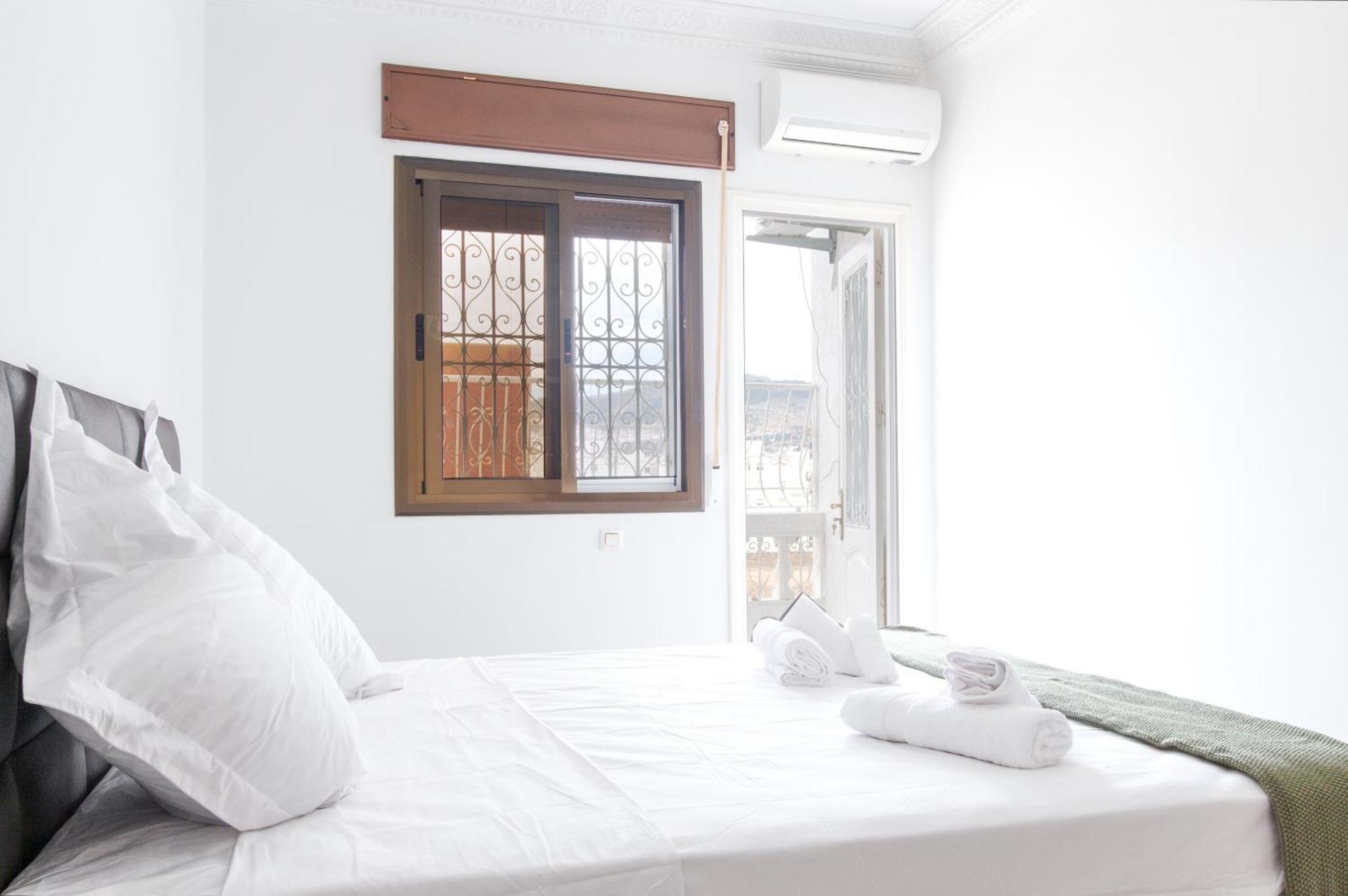 Appartements Calmes Et Spacieux เทโทอัน ภายนอก รูปภาพ
